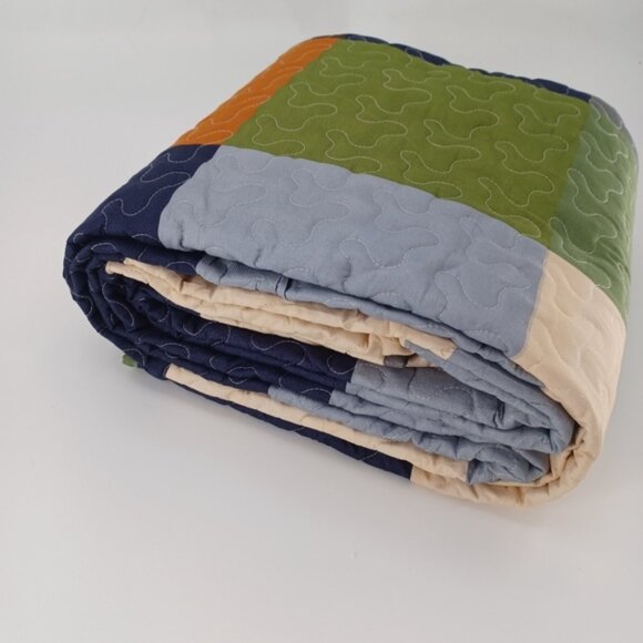 Patchwork Lightweight Reversible 3 Piece Twin Quilt Set | Checkered Pattern - Picture 5 of 8